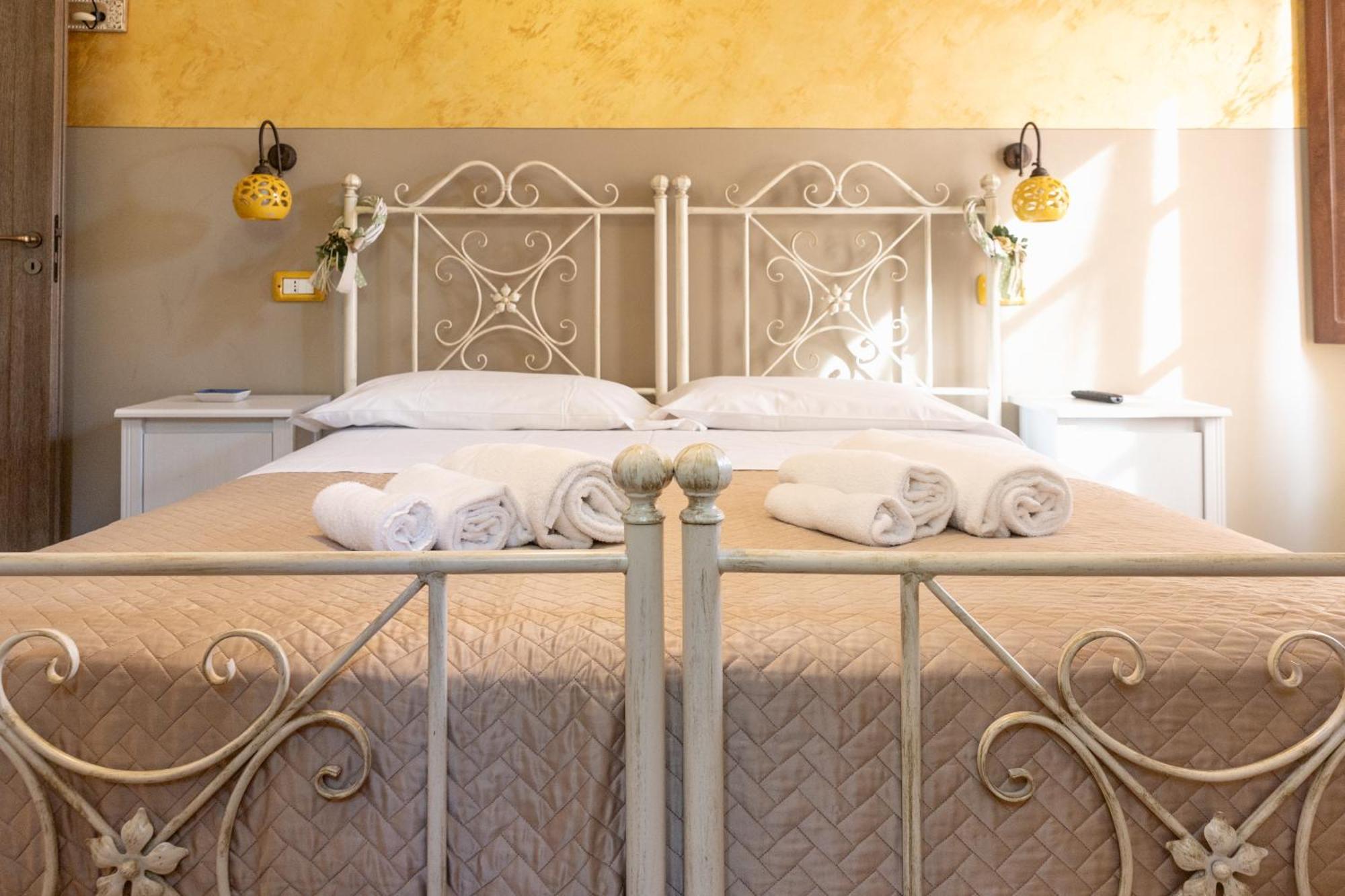 Domus Angeli Hotel Assisi Exterior photo